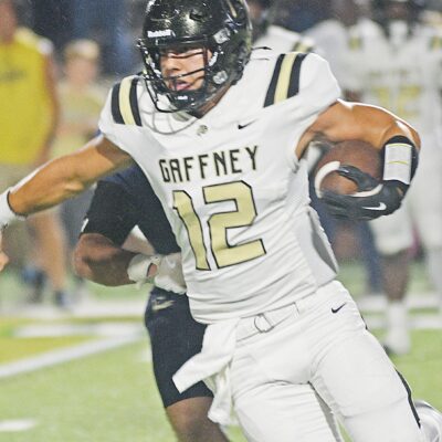 Peanut silences the gallery